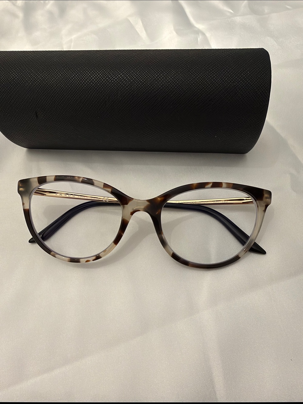 PRADA frames VPR 17W 53 19